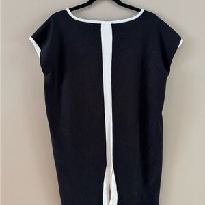 Joseph A. Black and White color block asymmetric Knit Garment top cap sleeves